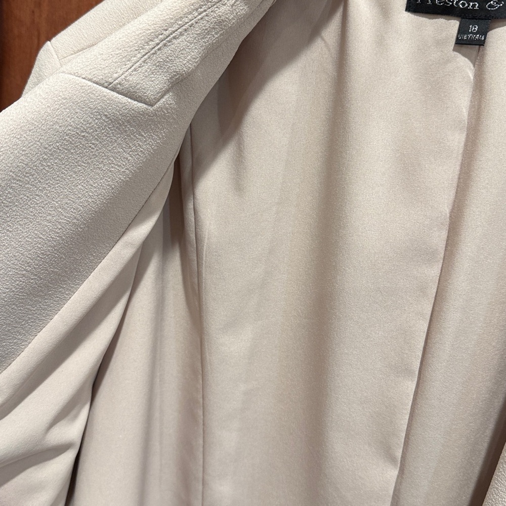 Preston & York Light Beige Women's Blazer - Picture 6 of 7